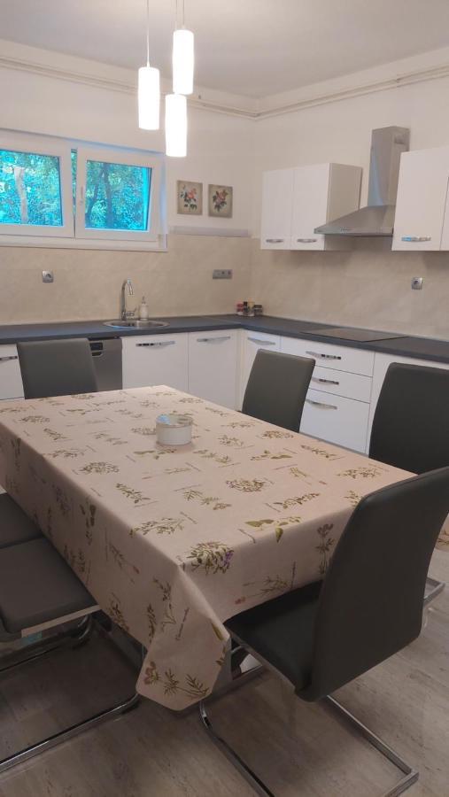 Apartman Miro Шибеник Экстерьер фото